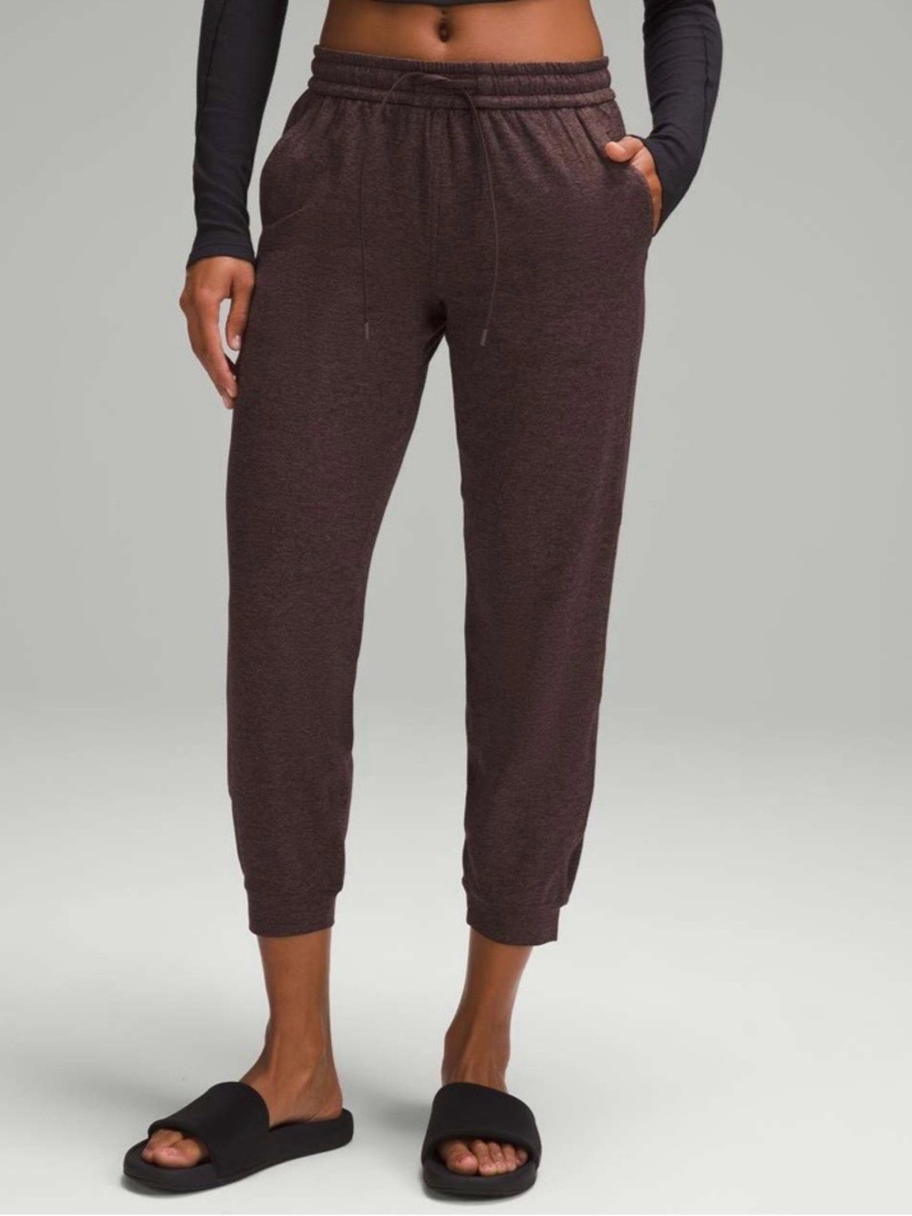 Lululemon Women’s Soft Jersey Classic-Fit Mid-Rise Joggers